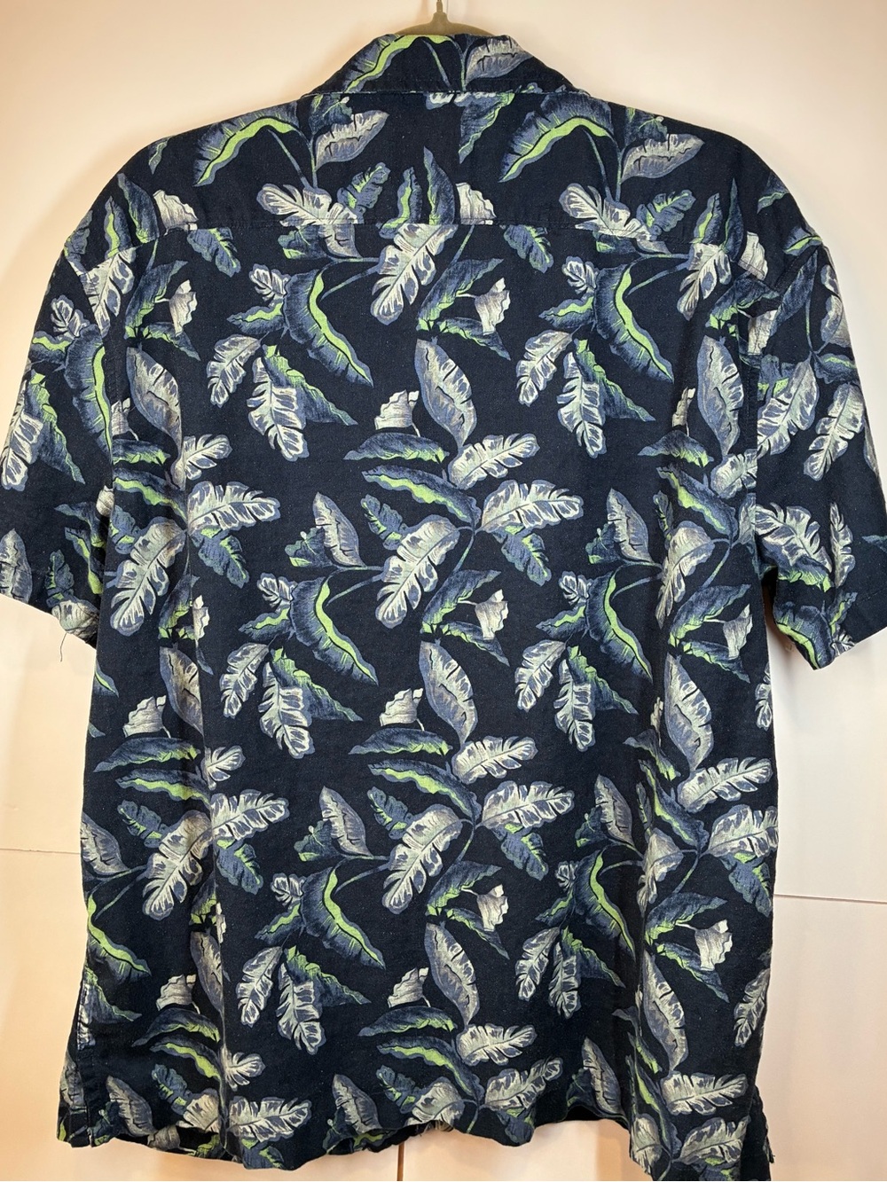 14th & Union Men’s Size Large Navy Short-Sleeve Tropical Leaf Button-Down Shirt - Picture 4 of 5